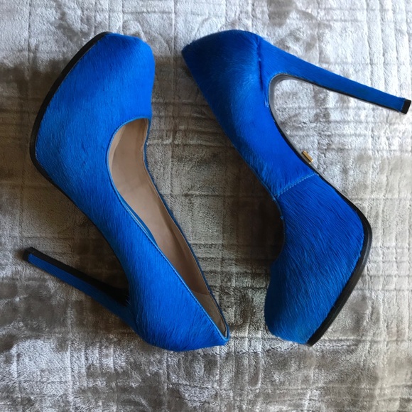 Pour La Victoire Electric Blue Fur Heels - Picture 1 of 9